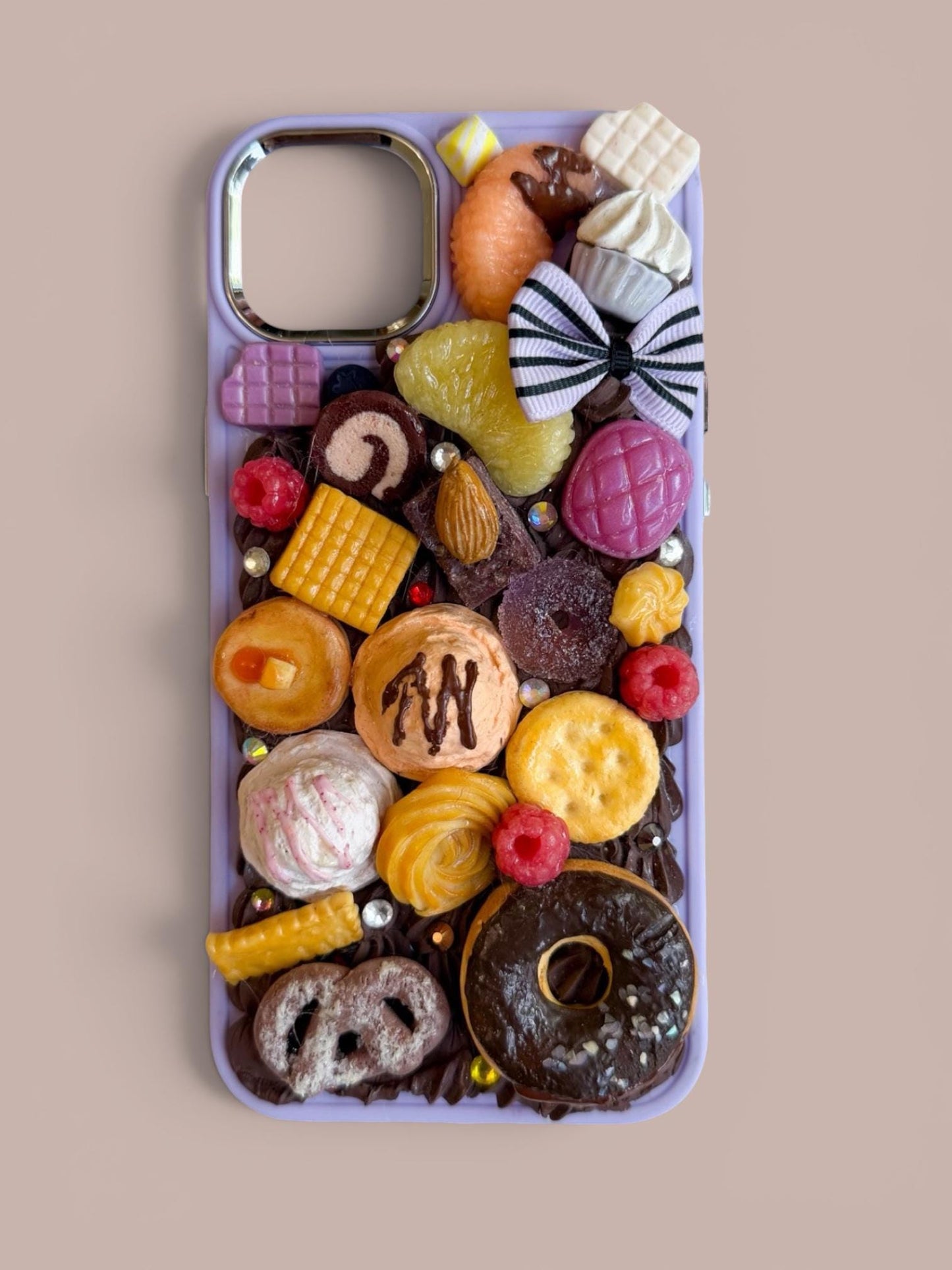 Decoden Phone Case "Choco Berry Wonderland Party Vol.1" design. iPhone, Samsung Galaxy, Google Pixel