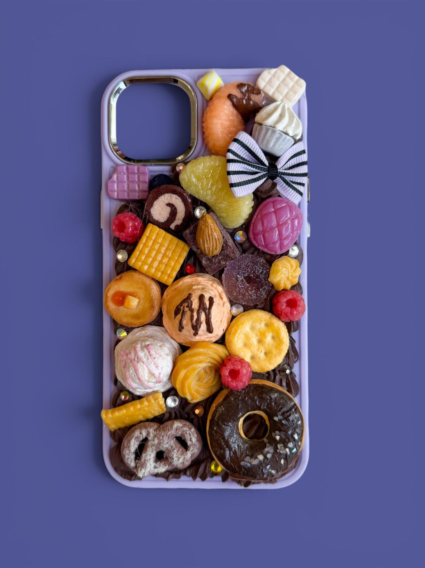 Decoden Phone Case "Choco Berry Wonderland Party Vol.1" design. iPhone, Samsung Galaxy, Google Pixel